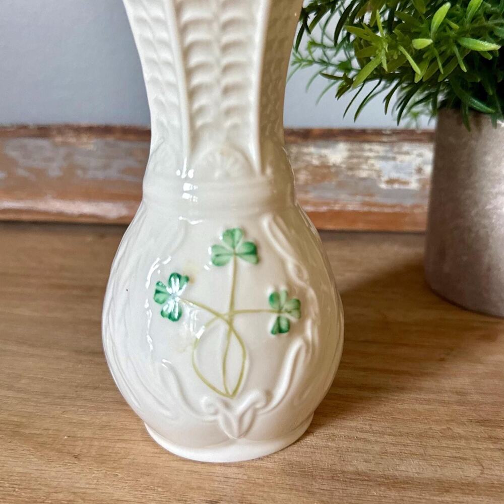 Belleek Shamrock Bud Vase | Vintage Irish Parian China 0530, 1993–1996